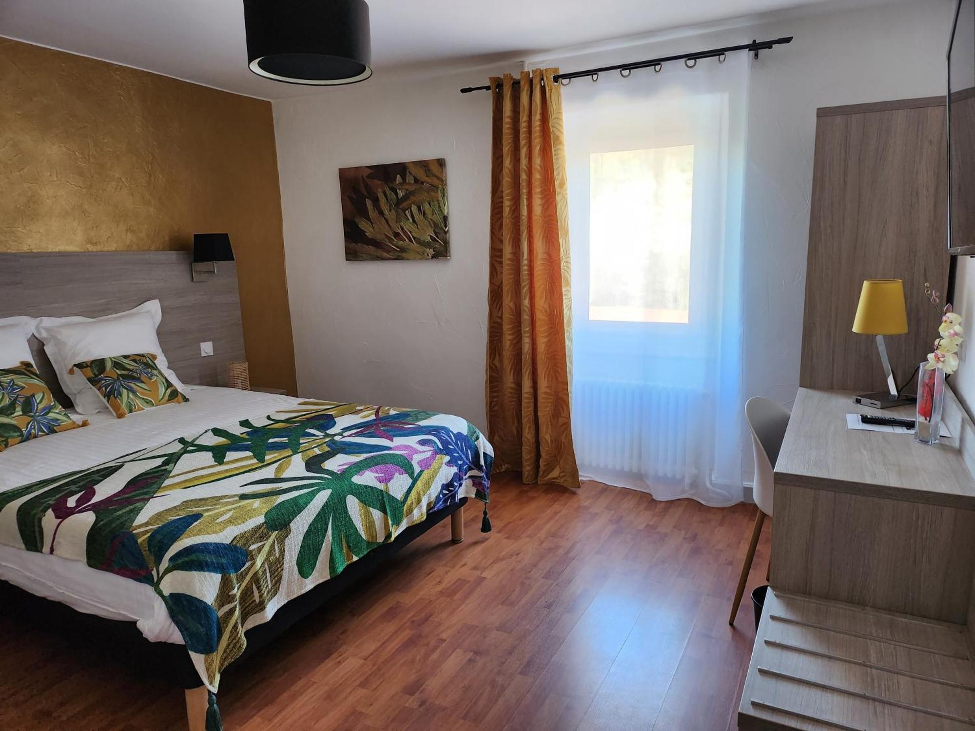 Hotel Des Negociants Lamastre Luaran gambar