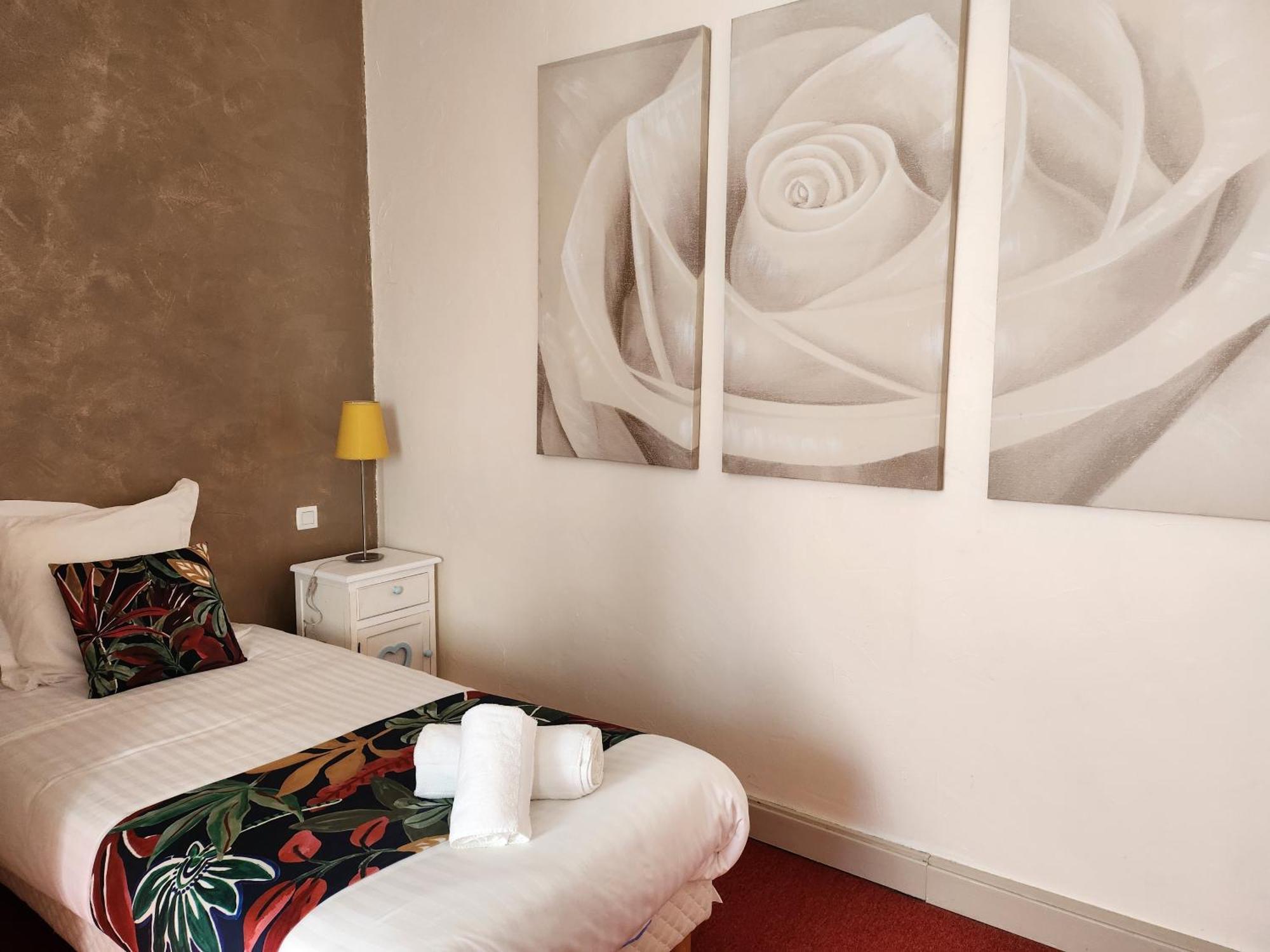 Hotel Des Negociants Lamastre Luaran gambar