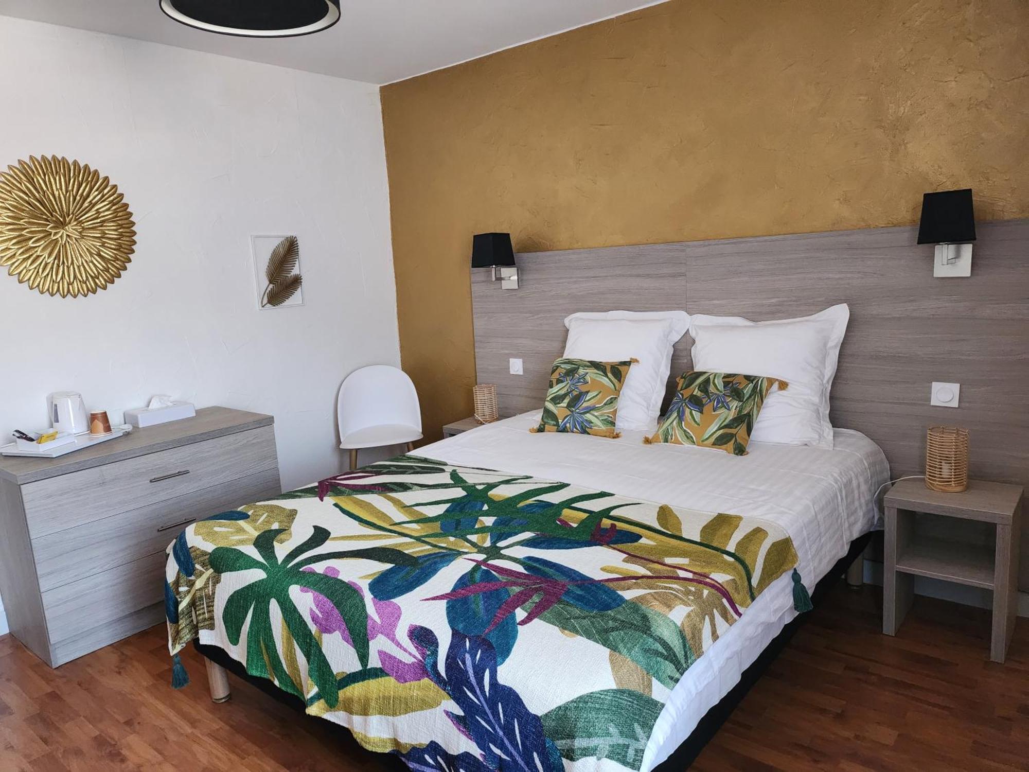 Hotel Des Negociants Lamastre Luaran gambar