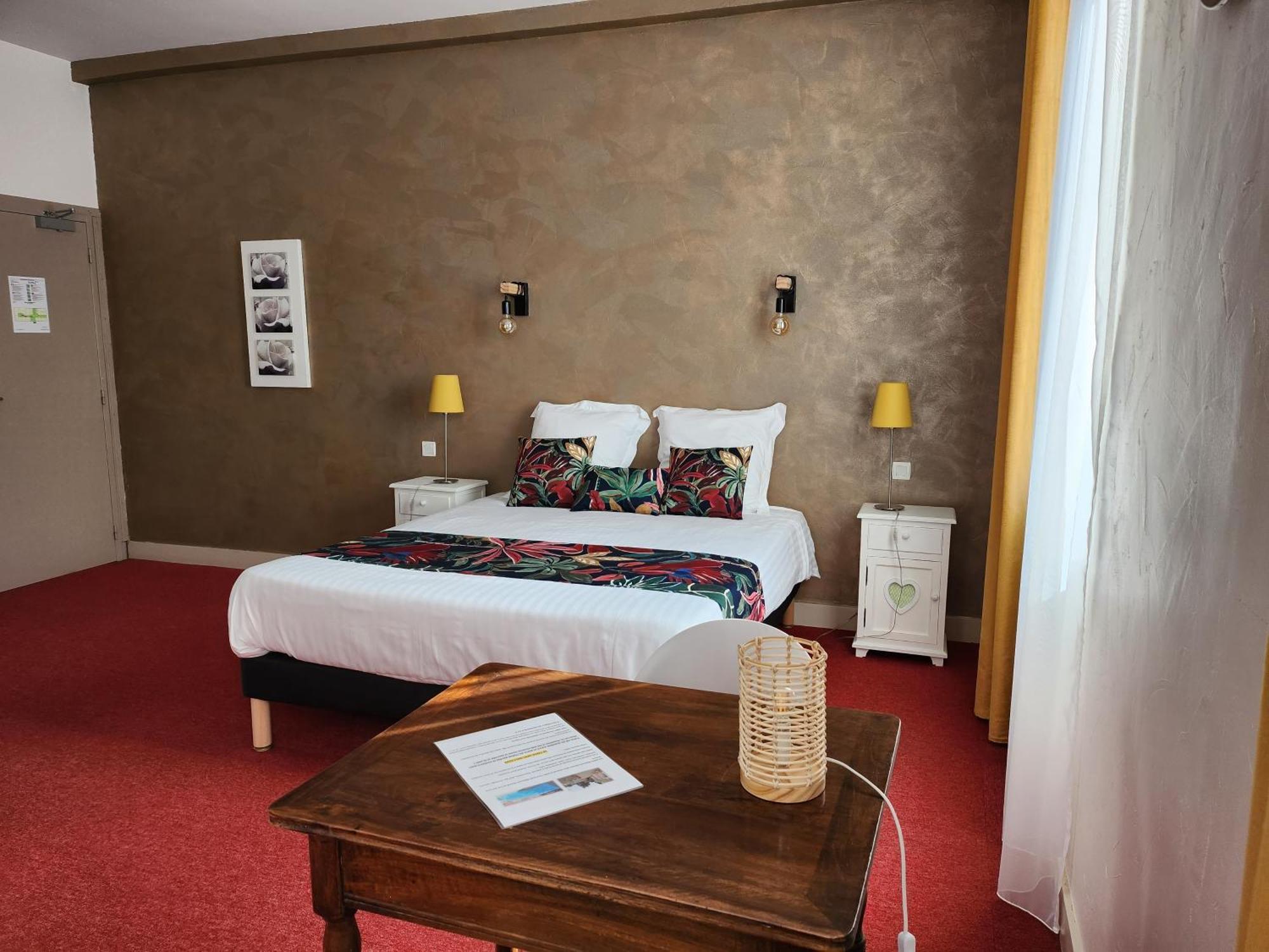 Hotel Des Negociants Lamastre Luaran gambar